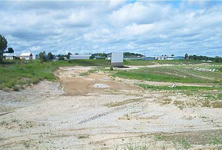 Sundowner Drive-In Theatre - Screen Snackbar June 2003